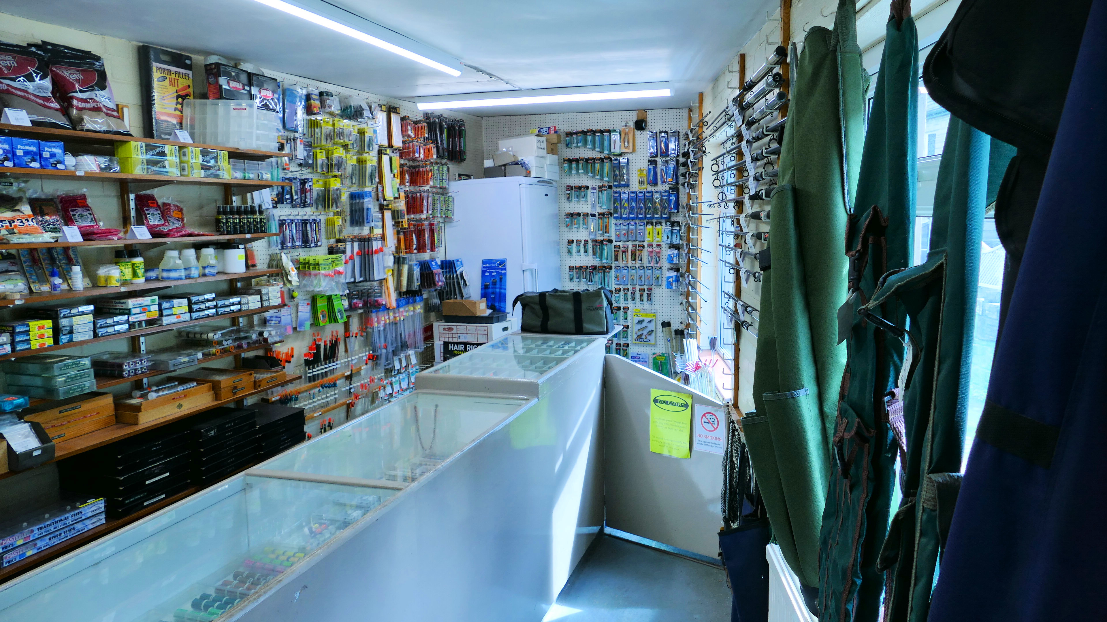 Jackson's Fishing Tackle  Earby - Interior 03