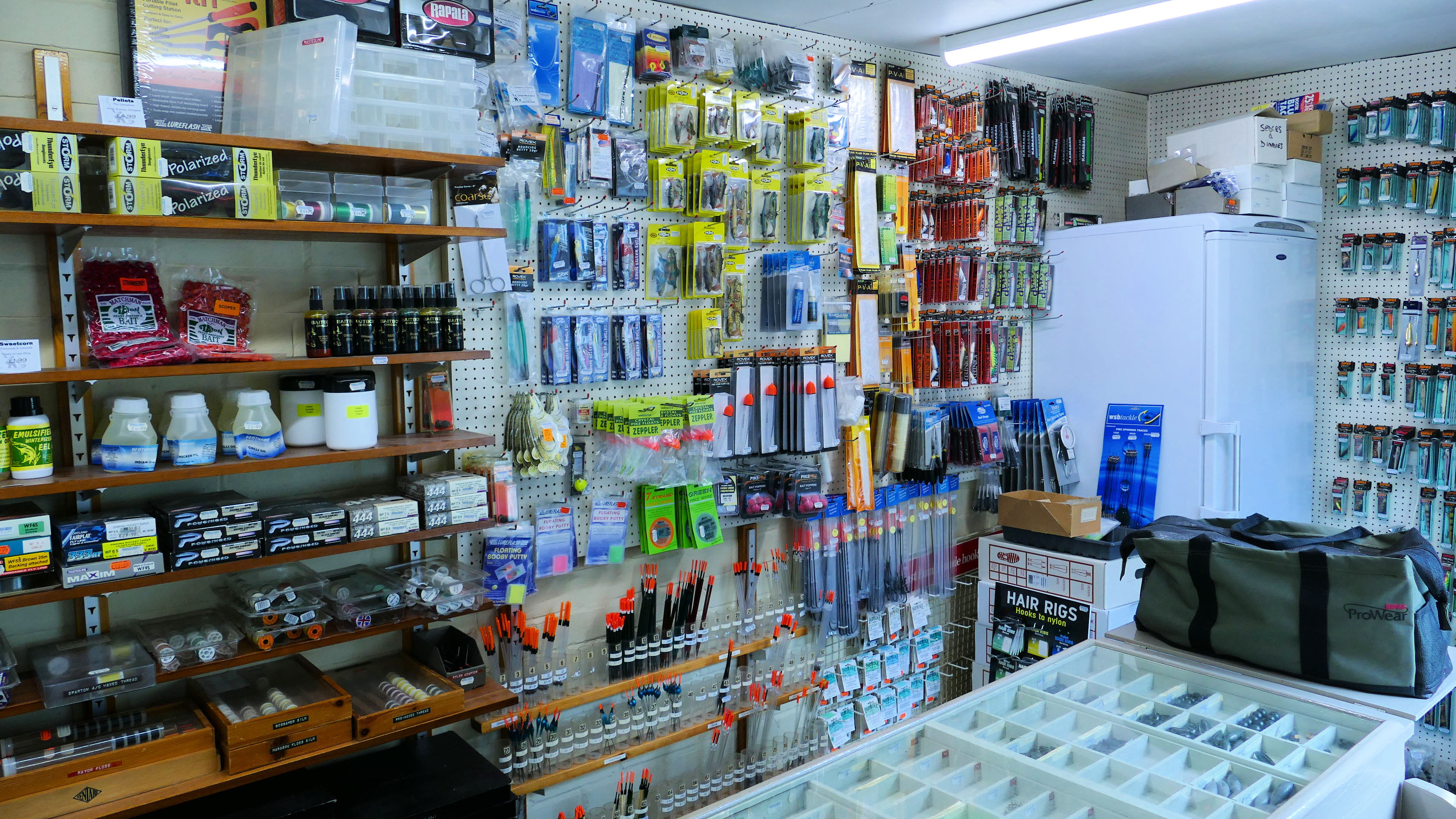 Jackson's Fishing Tackle Earby - Interior 04